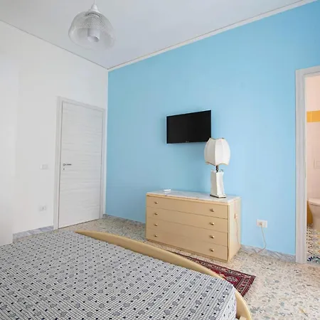 Vomero Cilea House With Balcony Naples Exterior photo