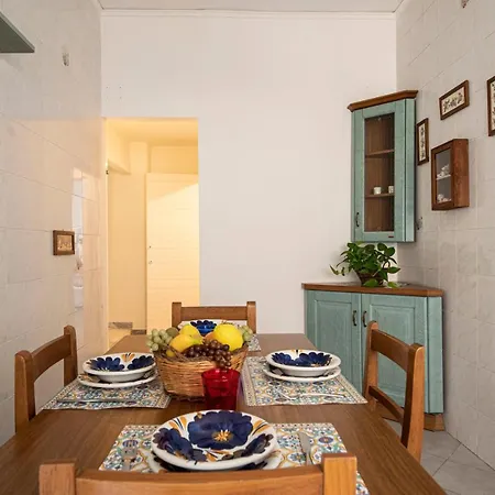 Vomero Cilea House With Balcony Naples Exterior photo